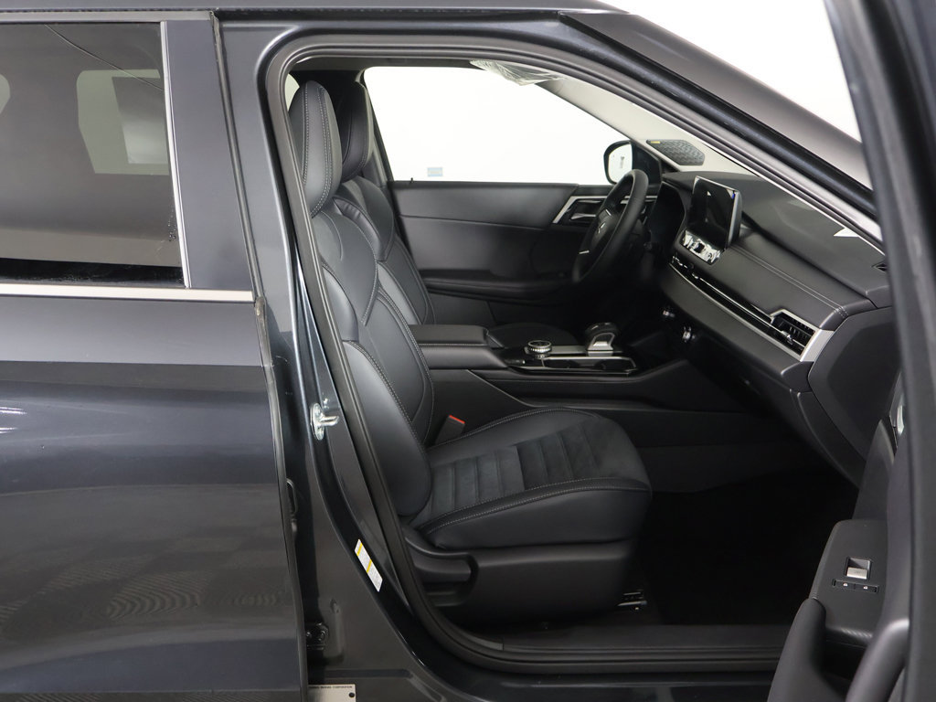 New 2026 Mitsubishi Outlander SE FWD image 32