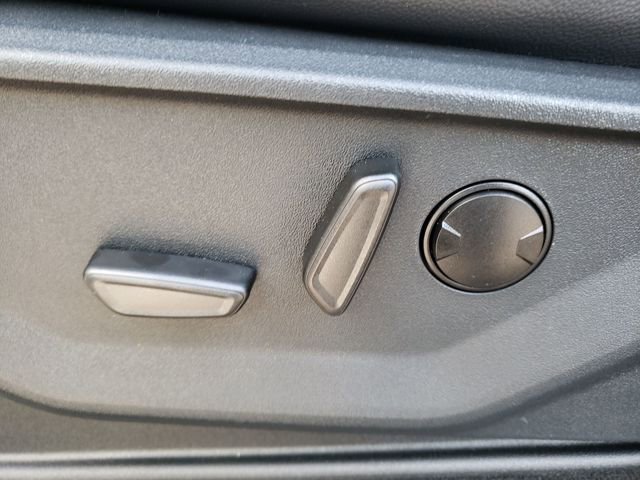 New 2026 Ford F350 Lariat w/ Chrome Package image 17