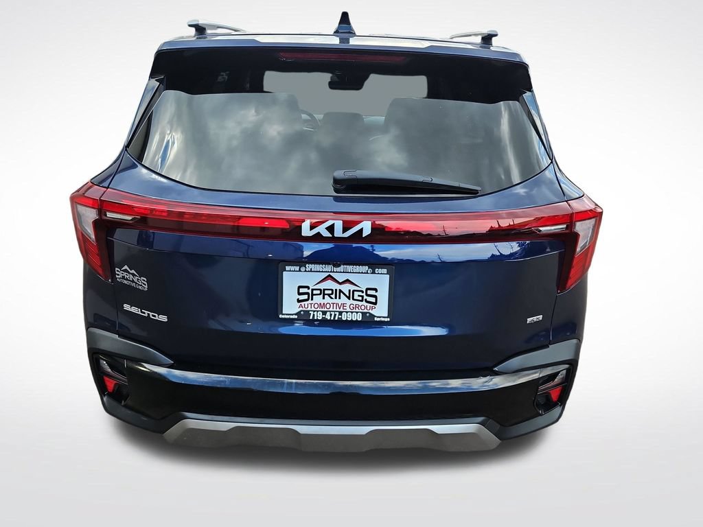 Used 2024 Kia Seltos EX AWD/4WD image 4