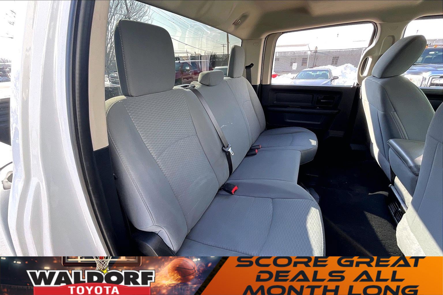 Used 2018 RAM 3500 Tradesman w/ Chrome Appearance Group image 31