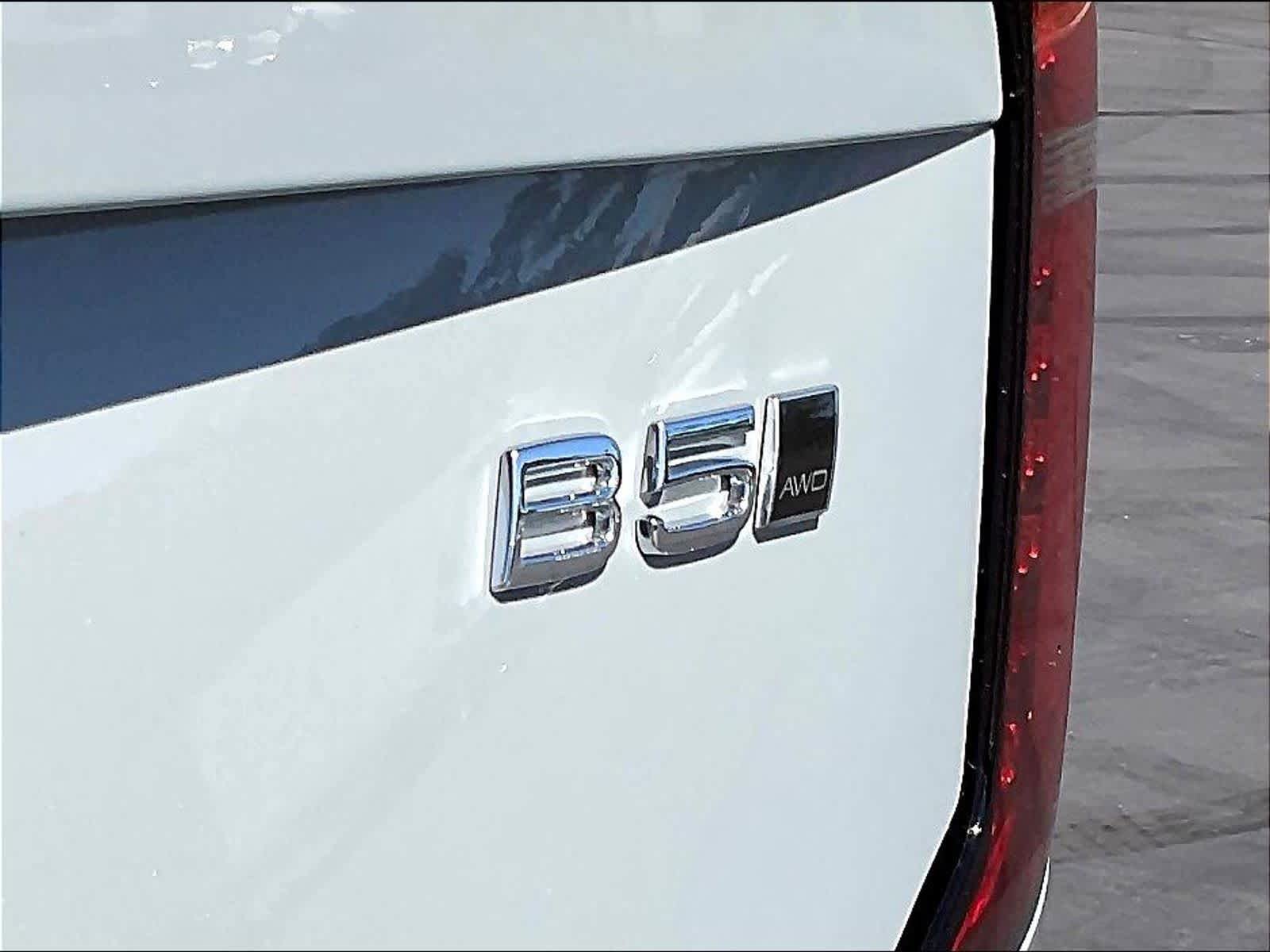 New 2026 Volvo XC90 B5 Plus w/ Protection Package Premier image 26