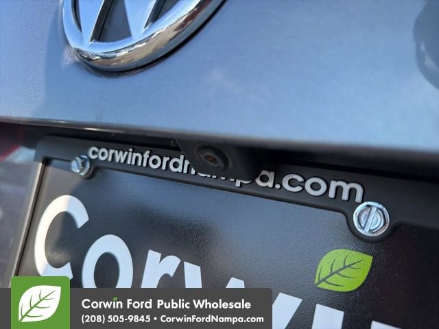 Used 2015 Volkswagen Passat TDI SEL Premium image 11