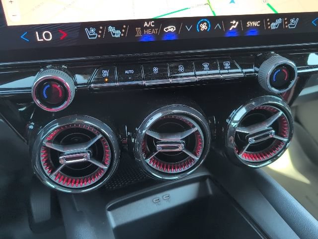 New 2025 Chevrolet Blazer EV RS RWD image 33