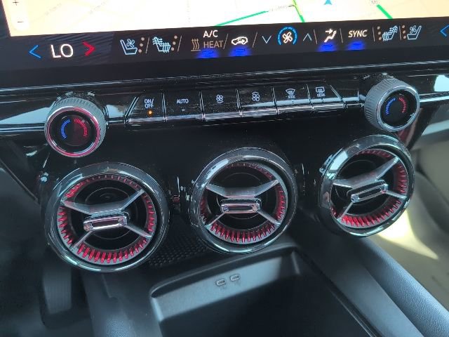 New 2025 Chevrolet Blazer EV RS image 33