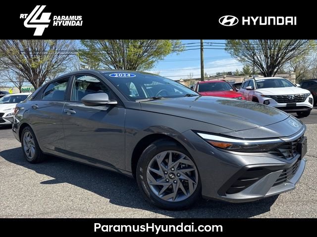 Certified 2024 Hyundai Elantra SEL image 1