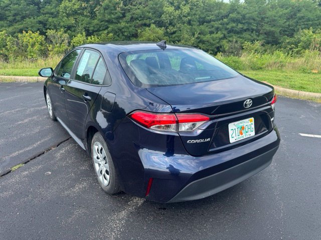 Used 2024 Toyota Corolla LE FWD image 5