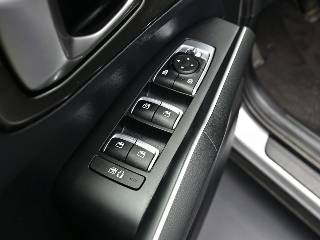 Used 2024 Kia Sorento EX w/ Panoramic Sunroof Package image 13