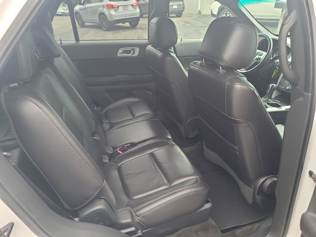 Used 2014 Ford Explorer XLT w/ Equipment Group 202A image 15