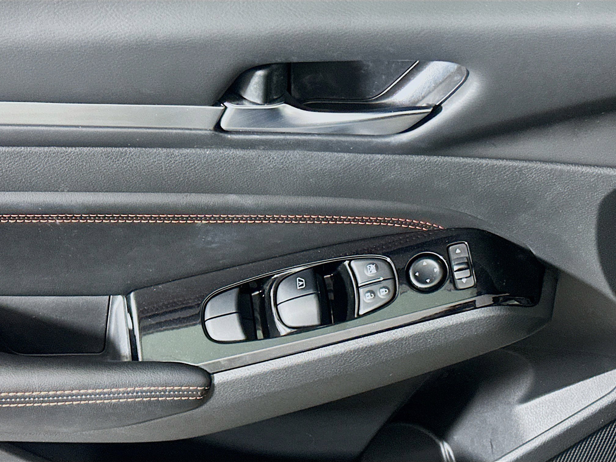 Used 2023 Nissan Altima 2.5 SR image 15