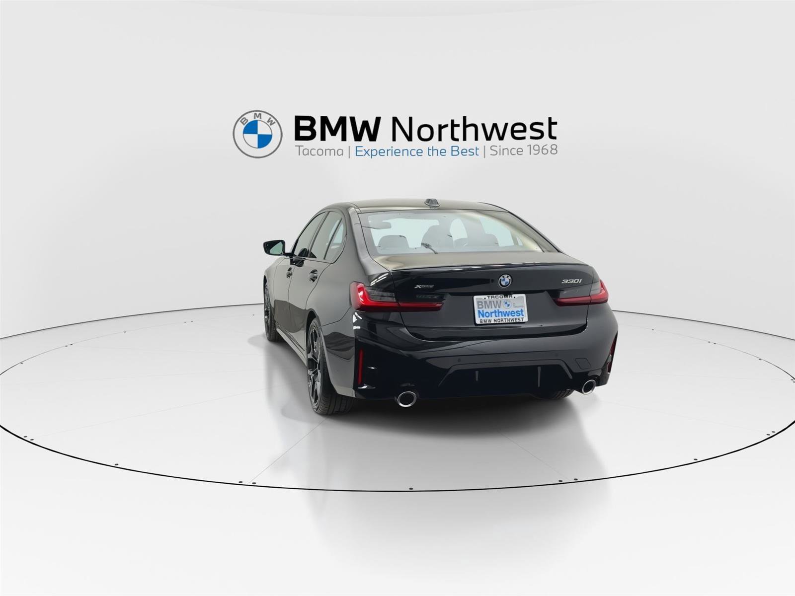 Used 2026 BMW 330i xDrive Sedan w/ M Sport Package AWD/4WD image 13