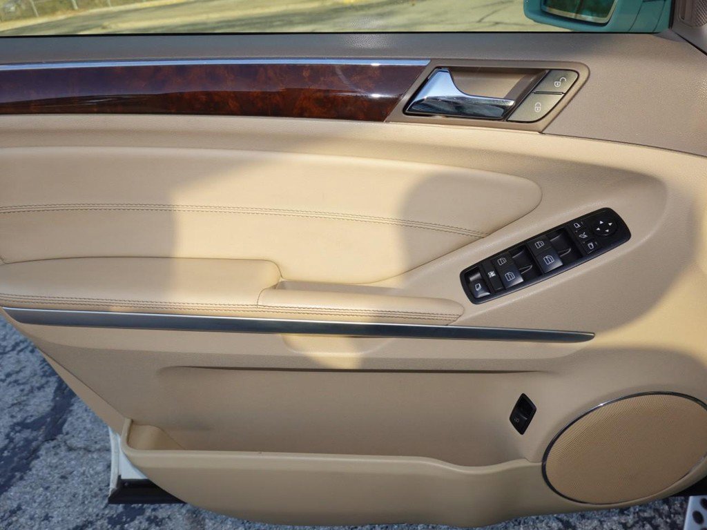 Used 2012 Mercedes-Benz GL 320 BlueTEC 4MATIC image 19