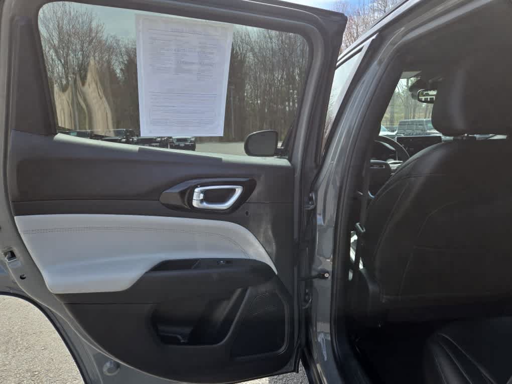 Used 2024 Jeep Compass Limited AWD/4WD image 39