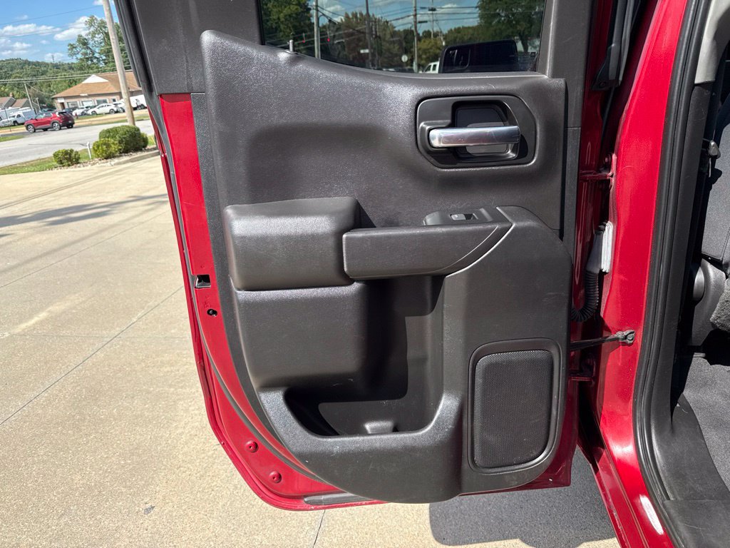 Used 2019 Chevrolet Silverado 1500 Custom Trail Boss w/ Custom Convenience Package AWD/4WD image 39