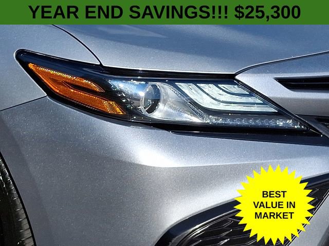 Used 2022 Toyota Camry XSE image 10