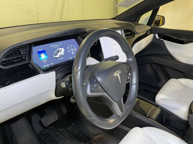 Used 2020 Tesla Model X Long Range AWD/4WD image 4