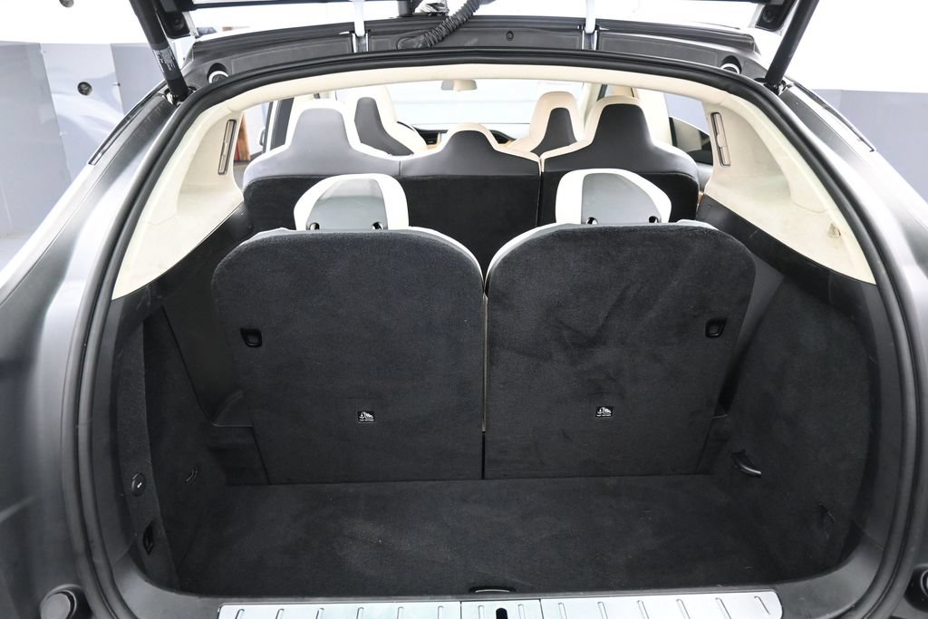 Used 2018 Tesla Model X 75D AWD/4WD image 31