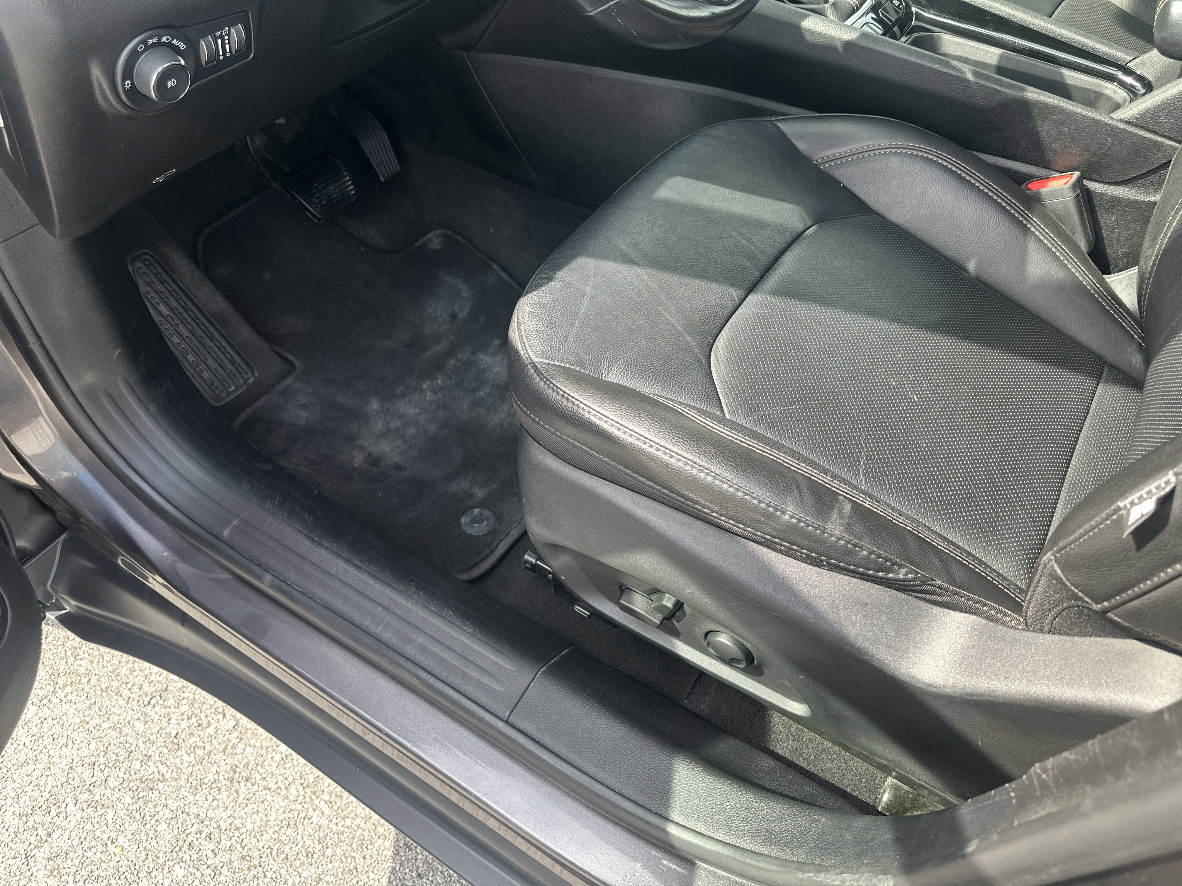 Used 2022 Jeep Compass Limited image 14