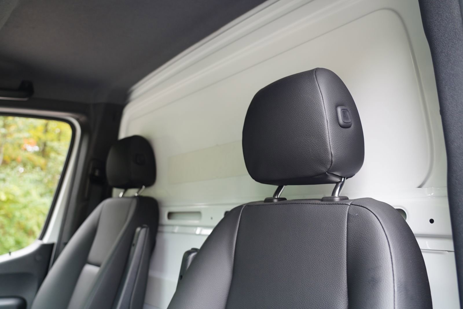 Used 2023 Mercedes-Benz Sprinter 3500 image 26
