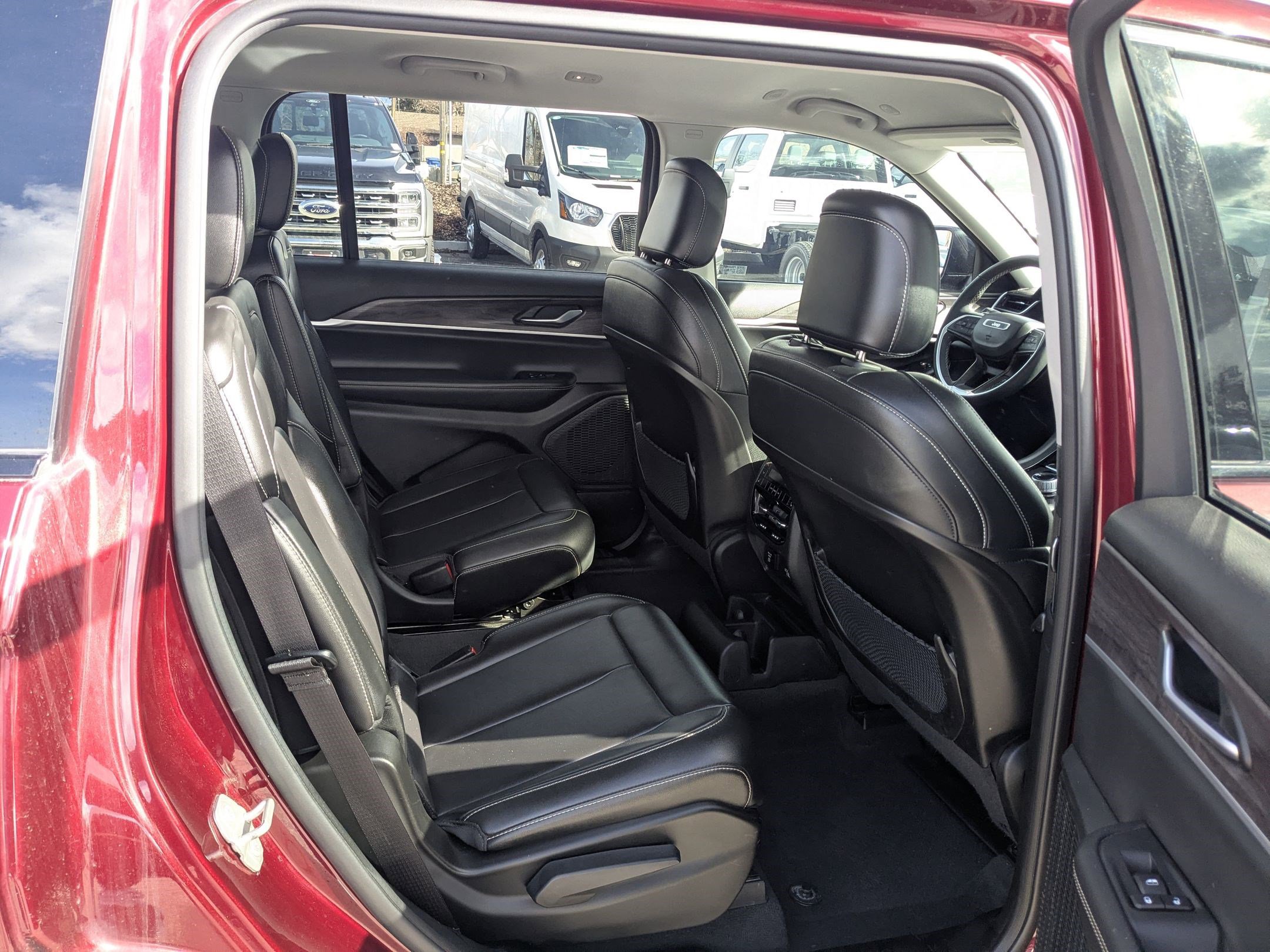 Used 2023 Jeep Grand Cherokee L Limited image 32