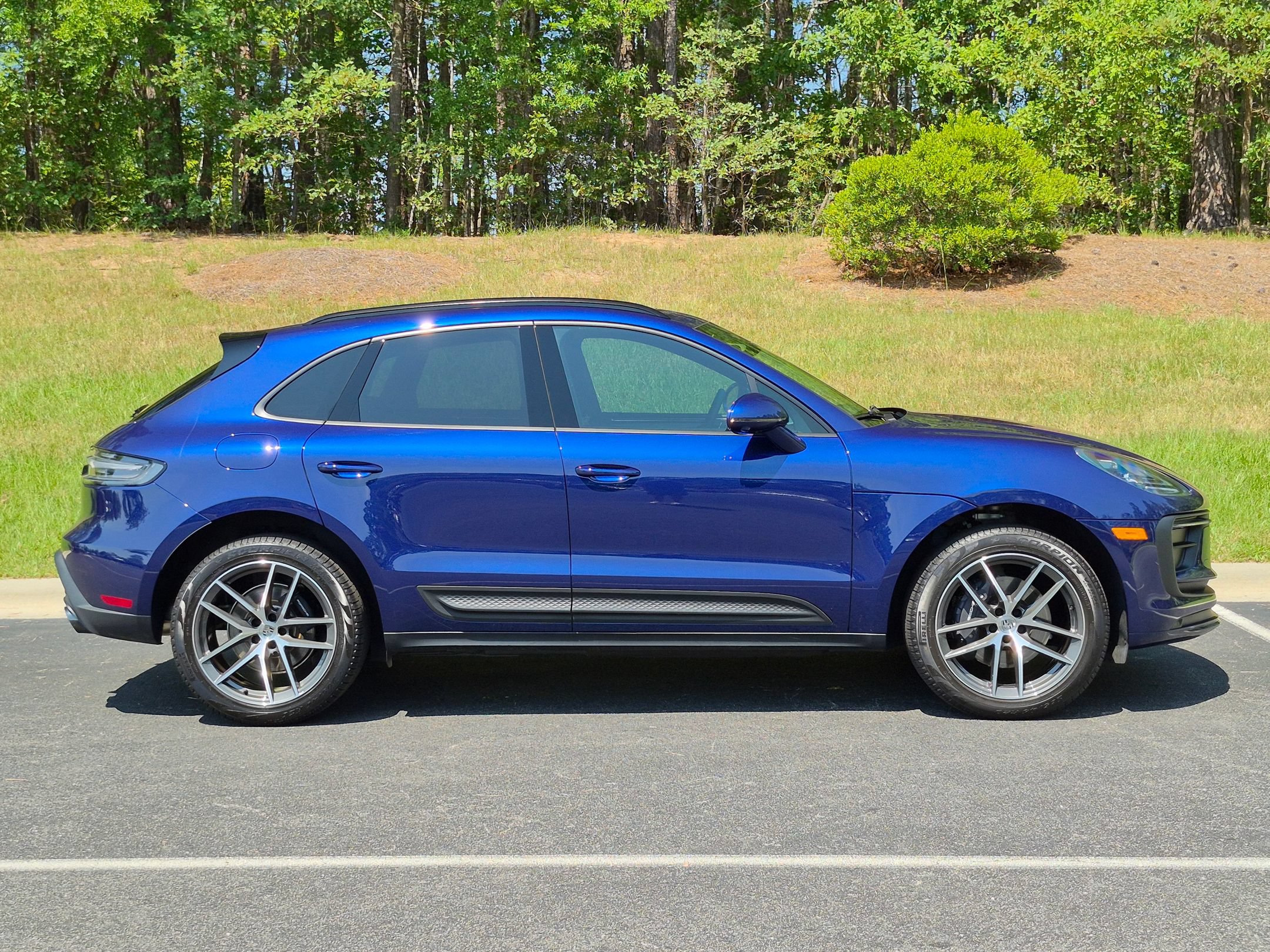 Certified 2026 Porsche Macan AWD/4WD image 31