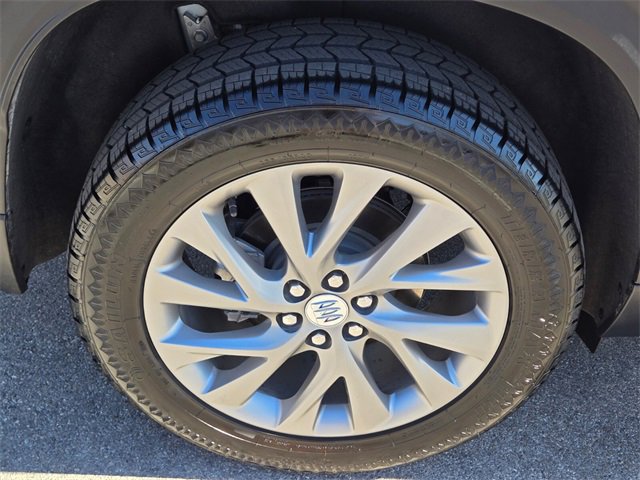 Used 2025 Buick Enclave Preferred image 10