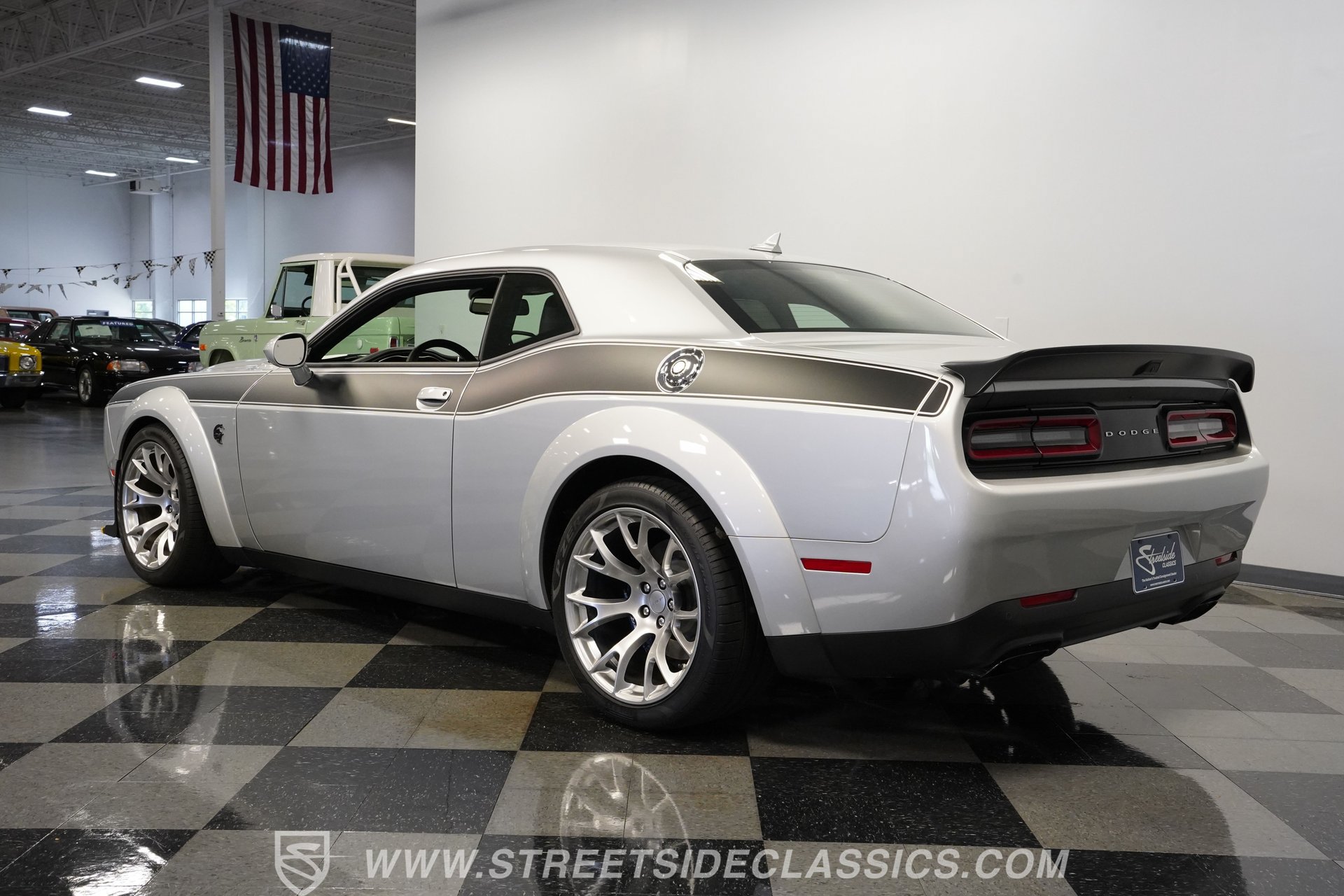 Used 2023 Dodge Challenger SRT Hellcat RWD image 10