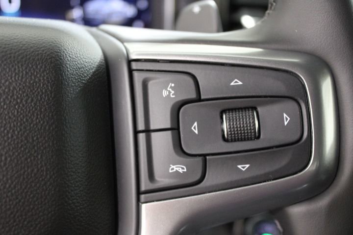 Used 2025 Chevrolet Silverado 1500 LTZ AWD/4WD image 42