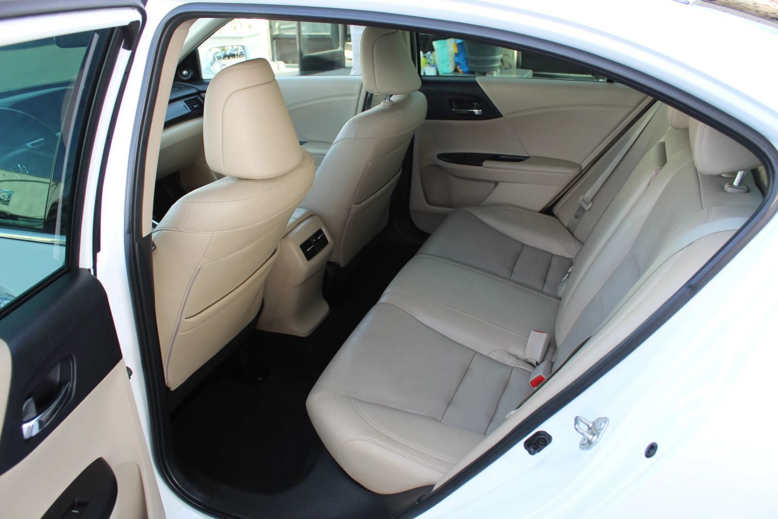Used 2015 Honda Accord EX-L image 12