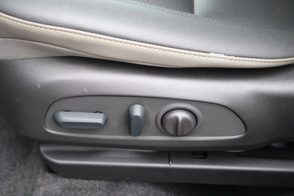 Certified 2024 Chevrolet Trax ACTIV w/ Driver Confidence Package image 35