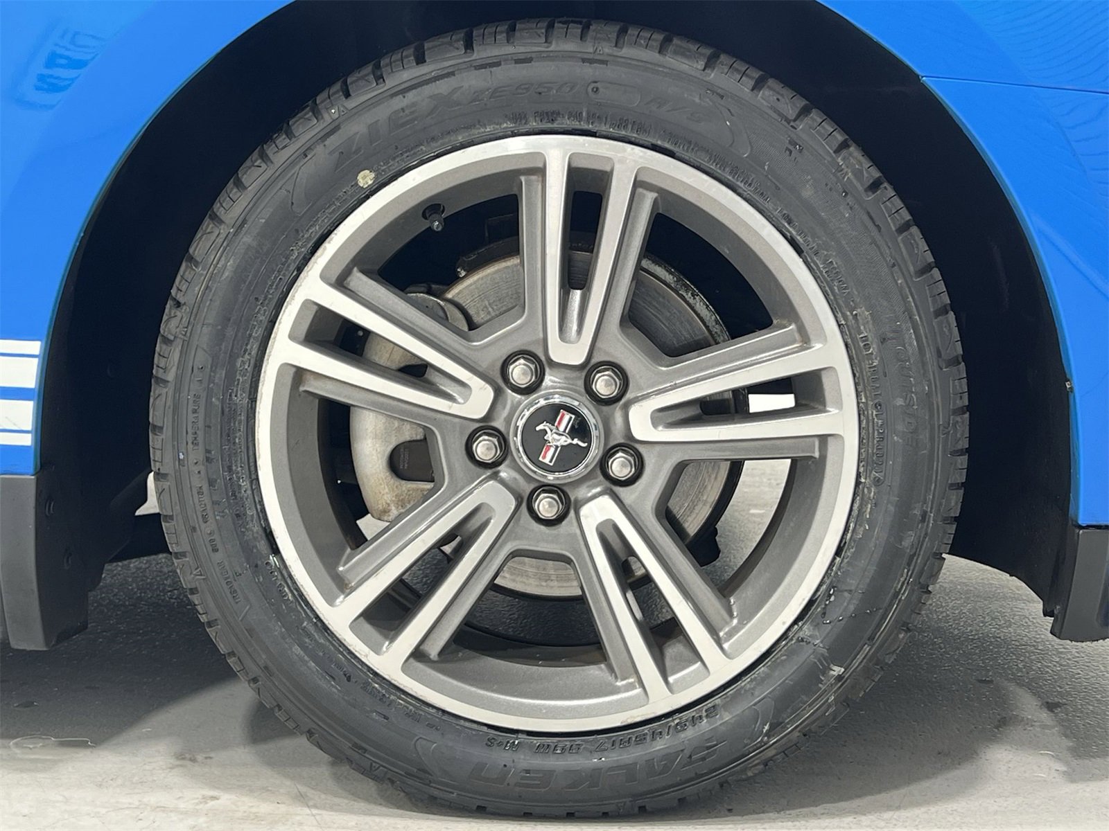 Used 2010 Ford Mustang Coupe image 10