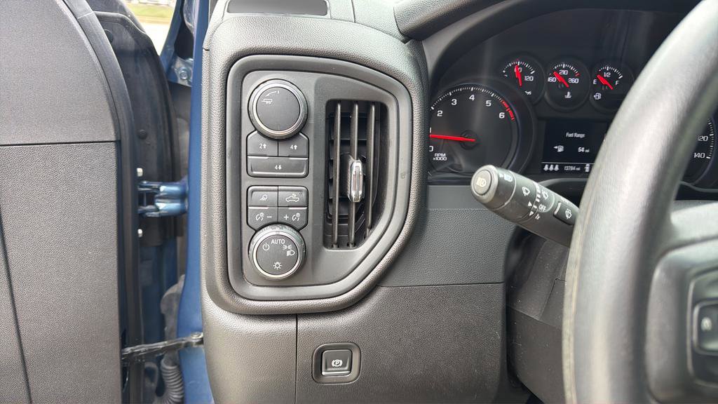 Used 2024 Chevrolet Silverado 2500 Custom w/ Custom Value Package image 13