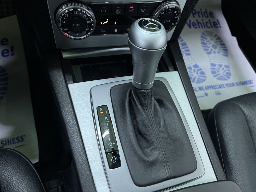 Used 2009 Mercedes-Benz C 300 4MATIC Sedan image 23