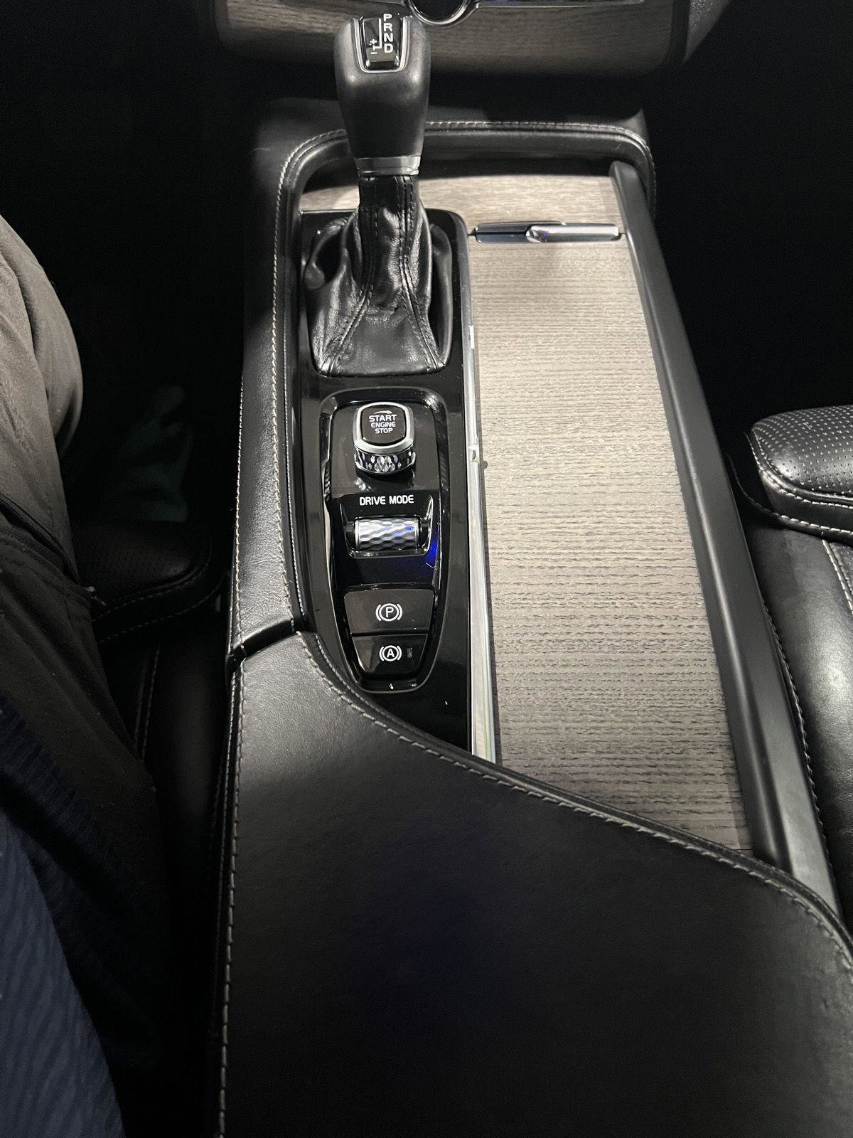 Used 2021 Volvo XC90 T6 Inscription image 25