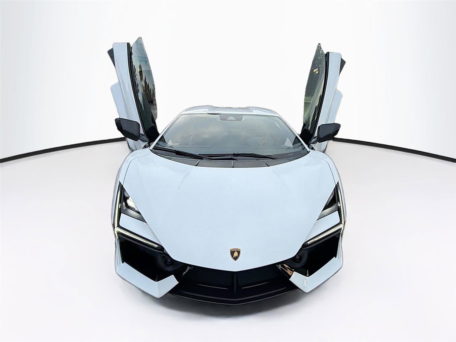 Used 2024 Lamborghini Revuelto image 35