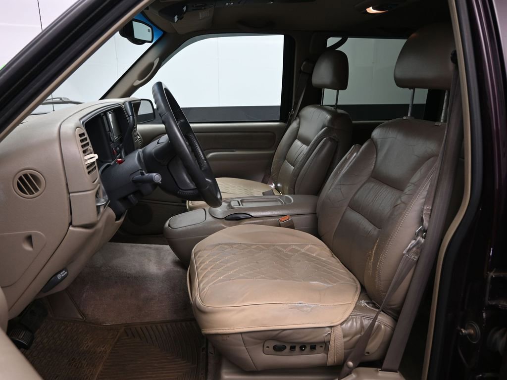 Used 1997 GMC Suburban 4WD w/ Marketing Opt Pkg 3 image 16