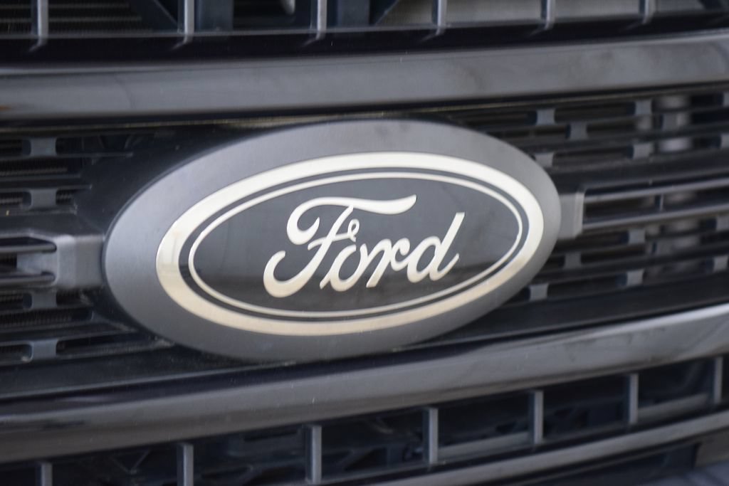 Used 2022 Ford F350 Lariat w/ Lariat Ultimate Package AWD/4WD image 14