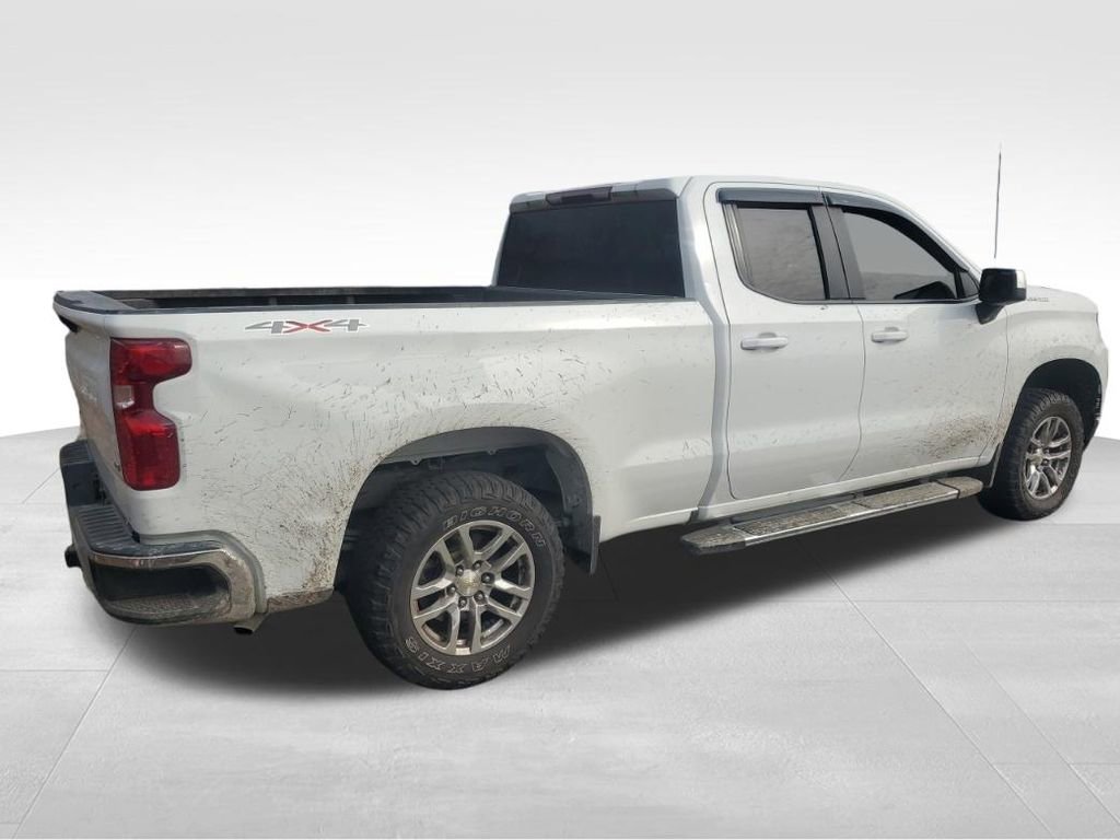 Used 2020 Chevrolet Silverado 1500 LT w/ Trailering Package image 7
