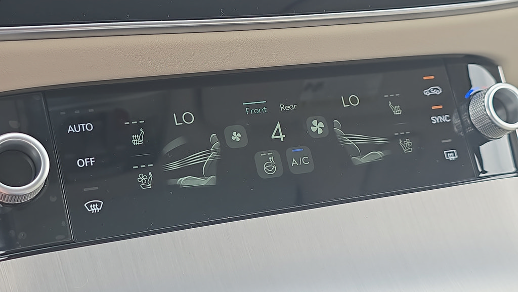 New 2026 Genesis GV70 2.5T Advanced AWD/4WD image 21