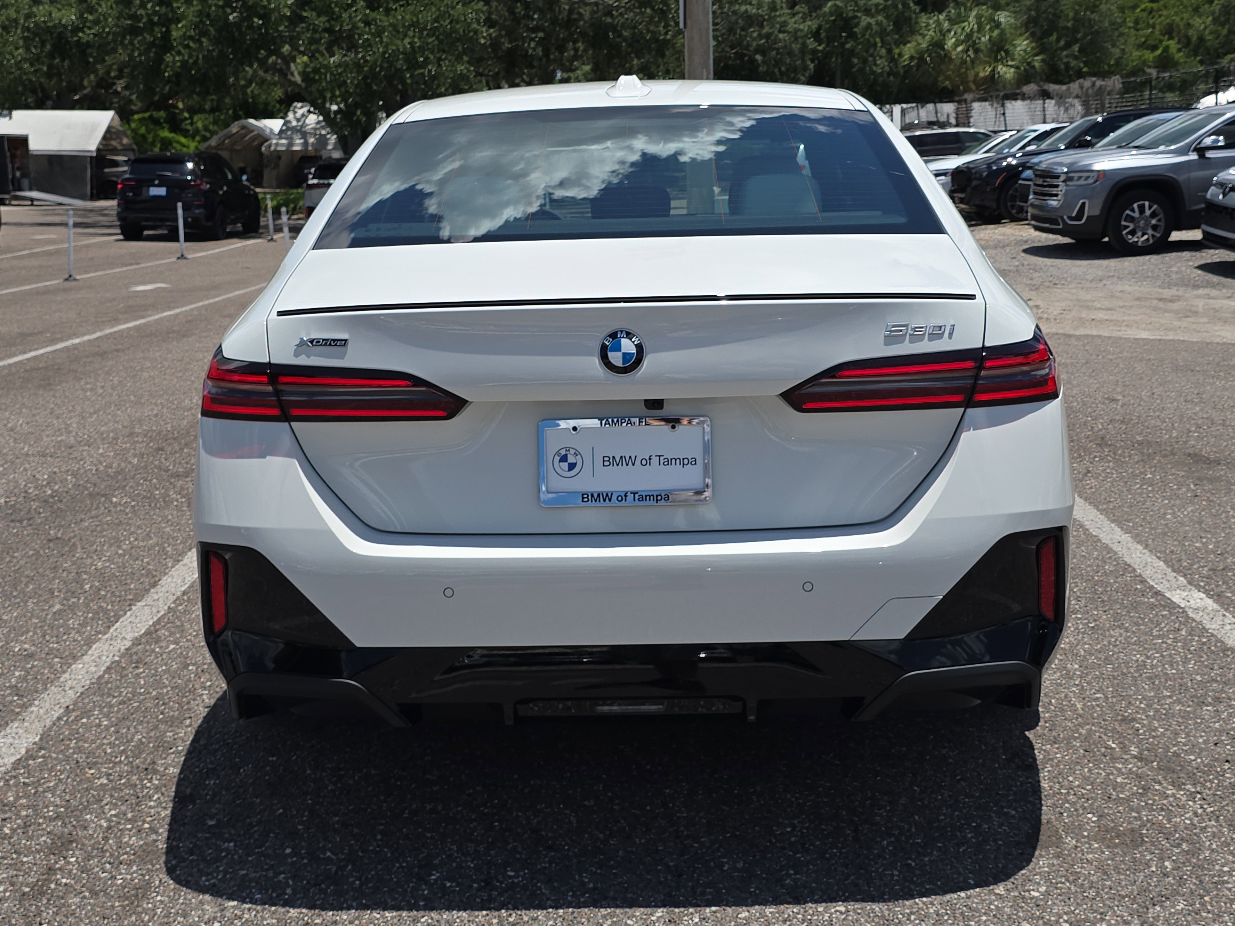 New 2026 BMW 530i xDrive w/ M Sport Package image 6