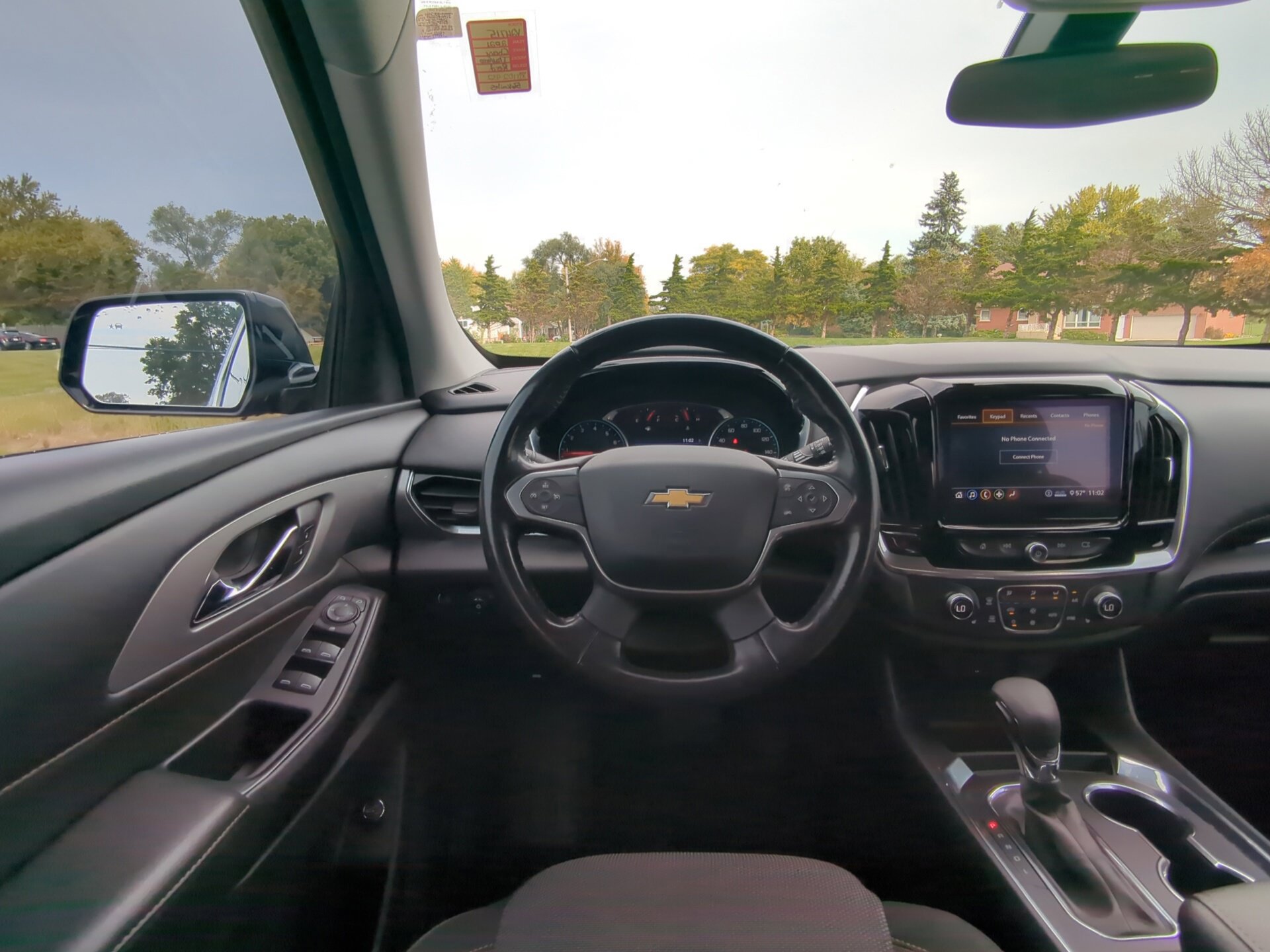 Used 2021 Chevrolet Traverse LT FWD image 17