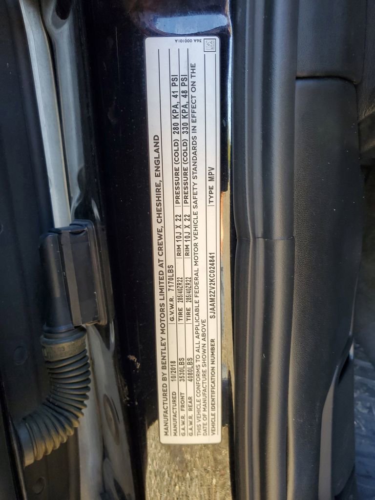 Used 2019 Bentley Bentayga image 36