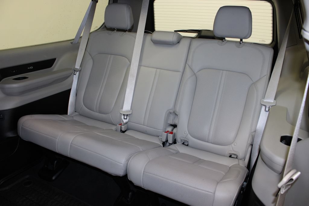 Used 2024 Jeep Wagoneer L Series III w/ Premium Group I AWD/4WD image 6