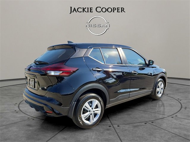 New 2025 Nissan Kicks Play S image 5
