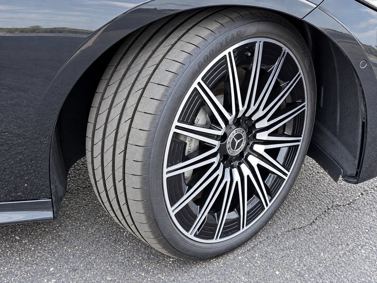 New 2026 Mercedes-Benz CLE 450 4MATIC Coupe image 9