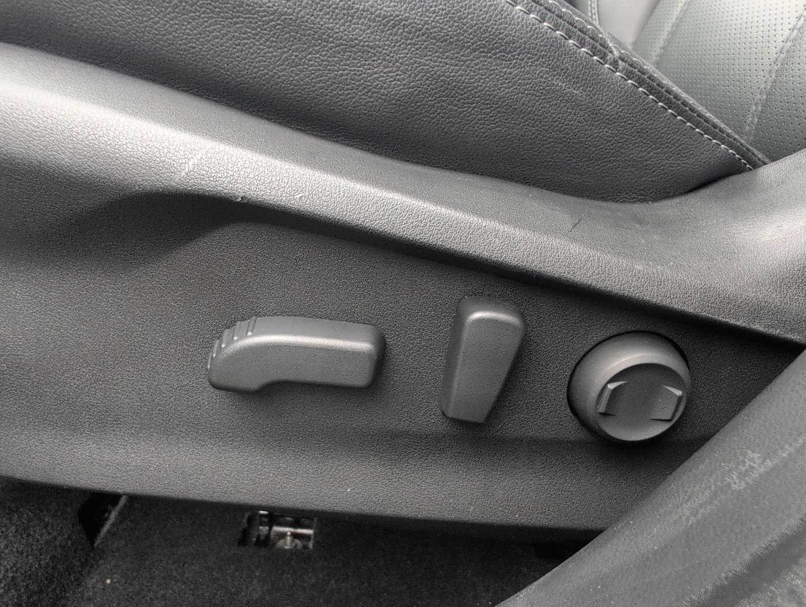 Used 2024 Subaru Forester Limited image 18