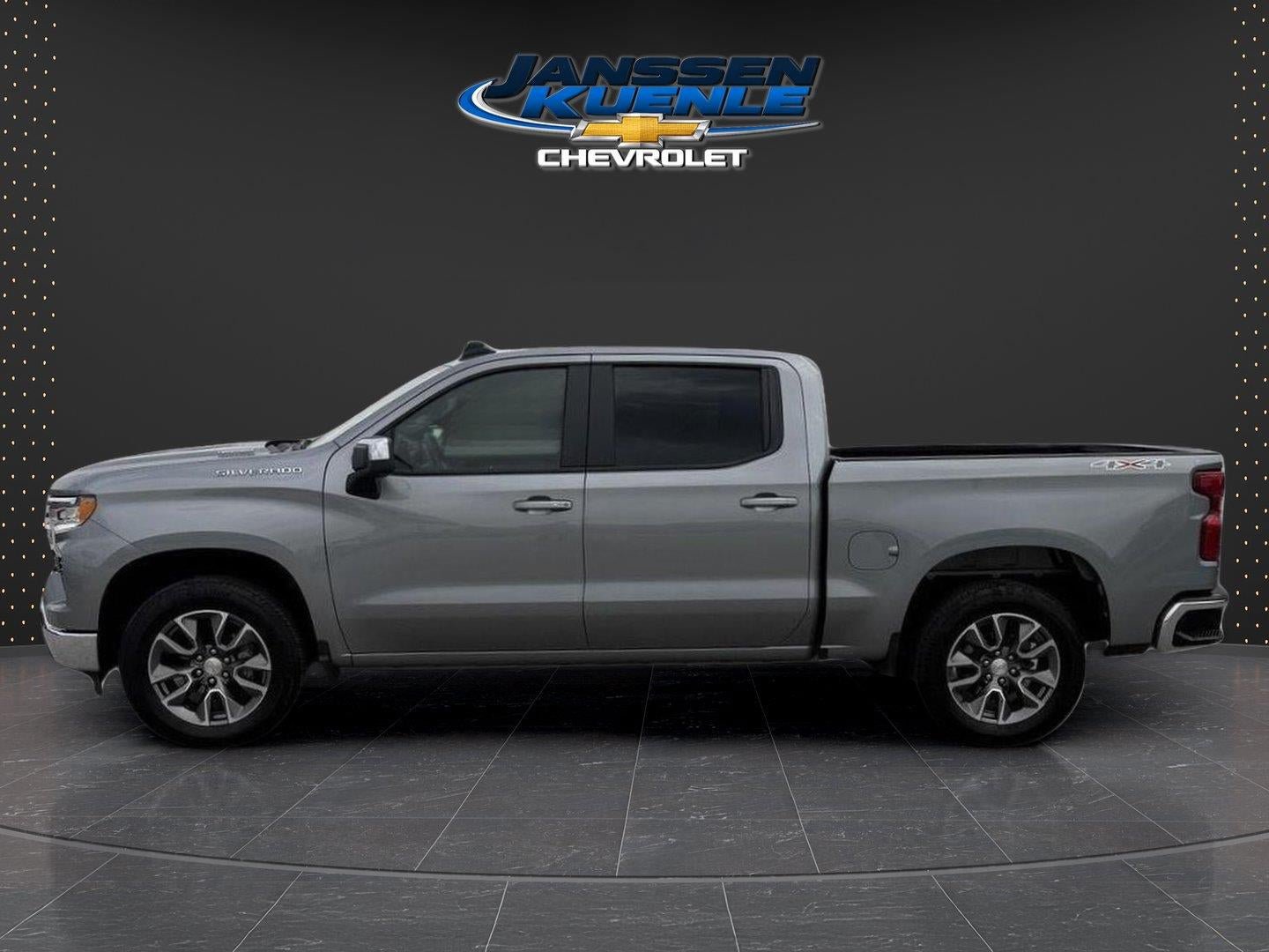 Used 2024 Chevrolet Silverado 1500 LT AWD/4WD image 2