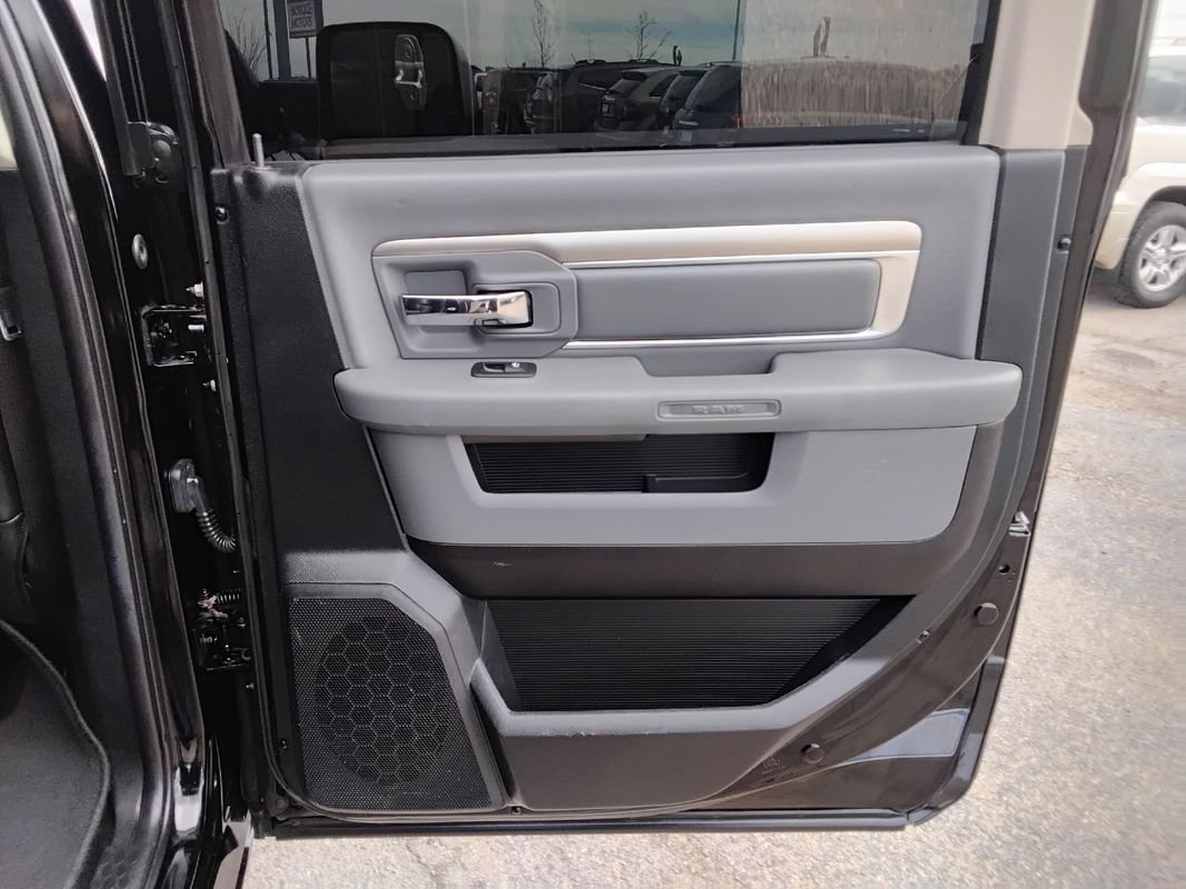 Used 2014 RAM 1500 Lone Star image 17