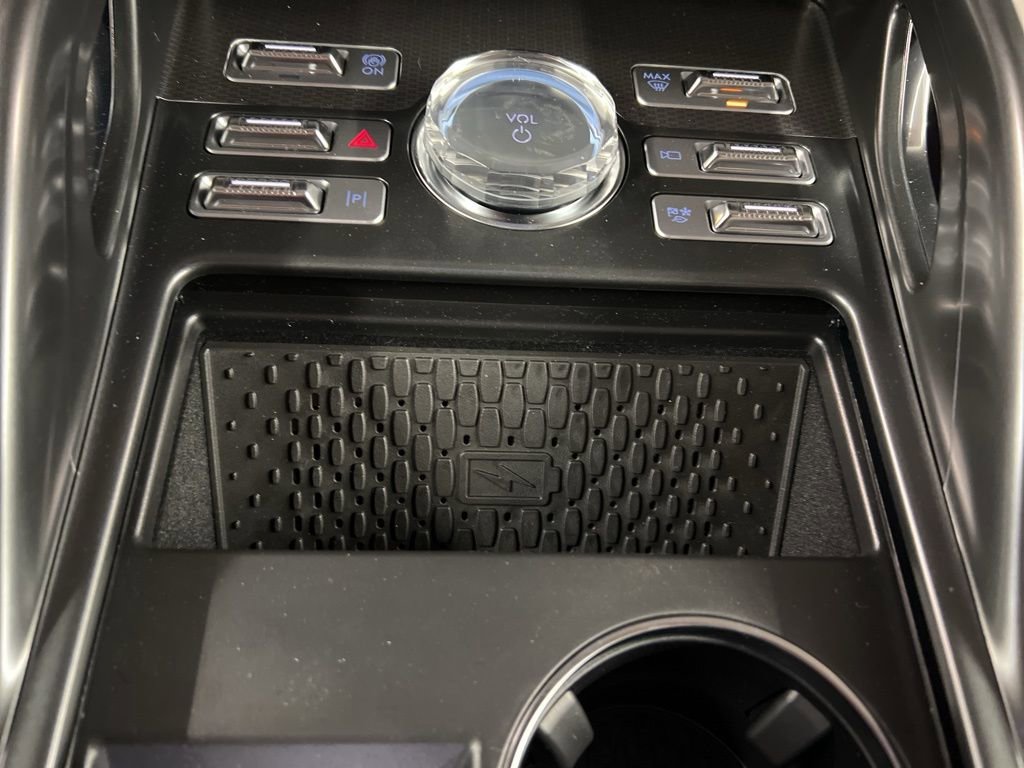 Used 2026 Lincoln Nautilus Premier w/ Equipment Group 102A image 17