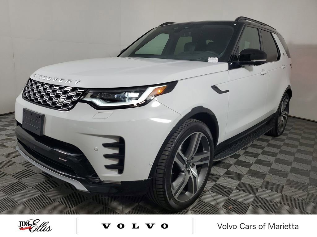 Used 2023 Land Rover Discovery Metropolitan Edition image 3