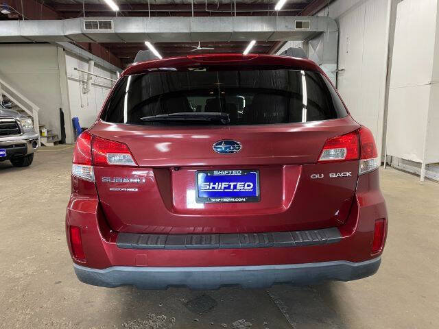 Used 2013 Subaru Outback 2.5i Premium AWD/4WD image 4